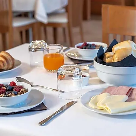 Szálloda Canova Sport & Relax 3*